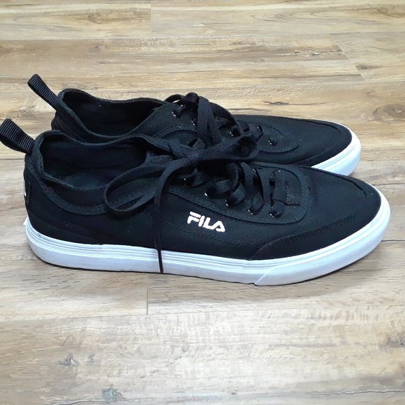 FILA Sneakers - Picture 3 of 11